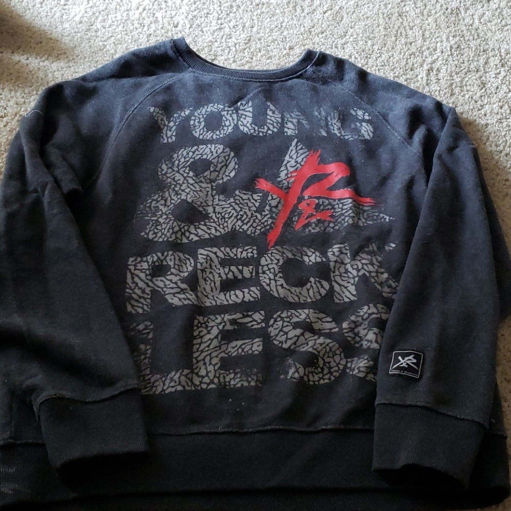 Crew neck sweater